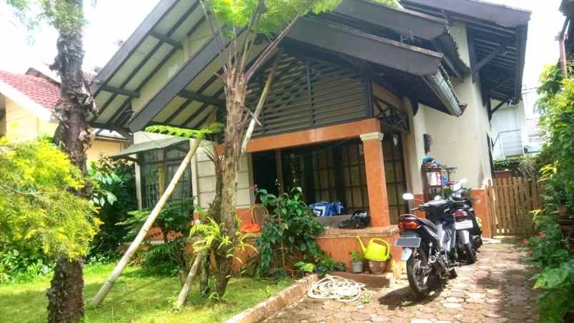 dijual rumah green hill resort ciherang