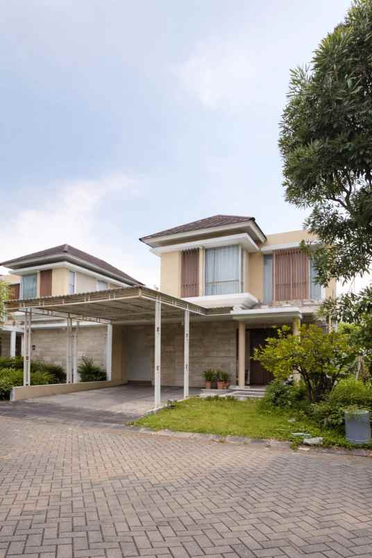 dijual rumah greenhill citraland utara