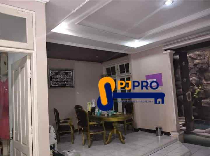 dijual rumah harapan indah