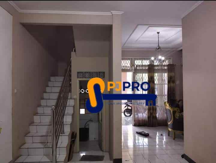 dijual rumah harapan indah