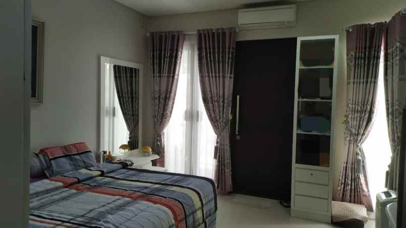 dijual rumah harapan indah cluster