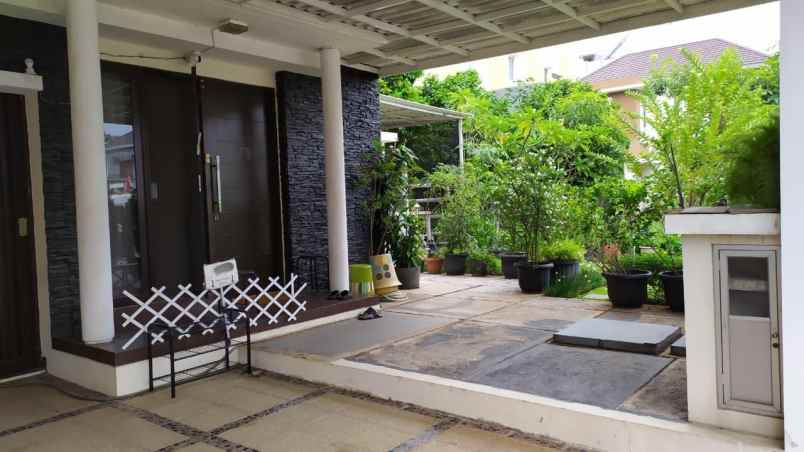 dijual rumah harapan indah cluster