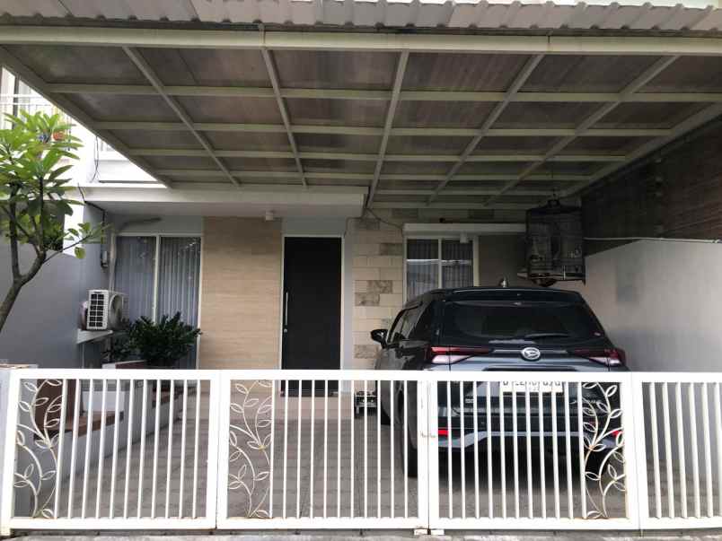 dijual rumah heavenland park cluster