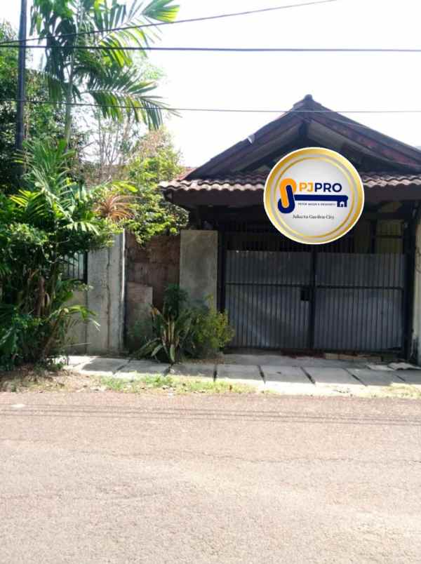 dijual rumah hitung tanah di pulogebang permai