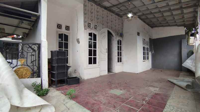 dijual rumah hook di jatikramat indah bekasi