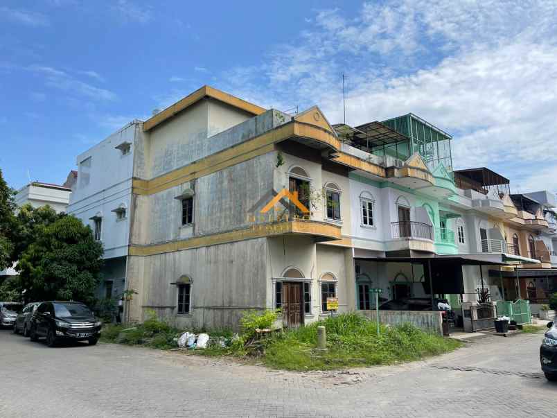 dijual rumah hook komplek cemara asri jalan kiwi medan