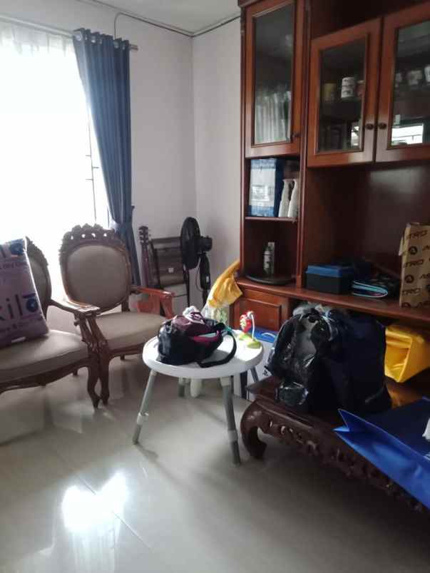 dijual rumah hunian area strategis di bintaro sektor 5