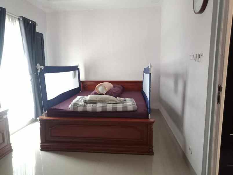 dijual rumah hunian area strategis di bintaro sektor 5