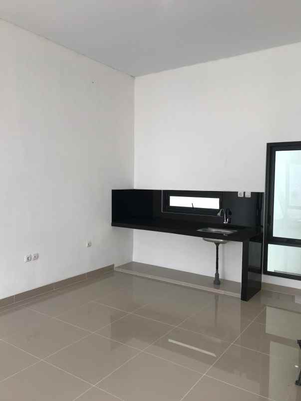 dijual rumah ibarbo park