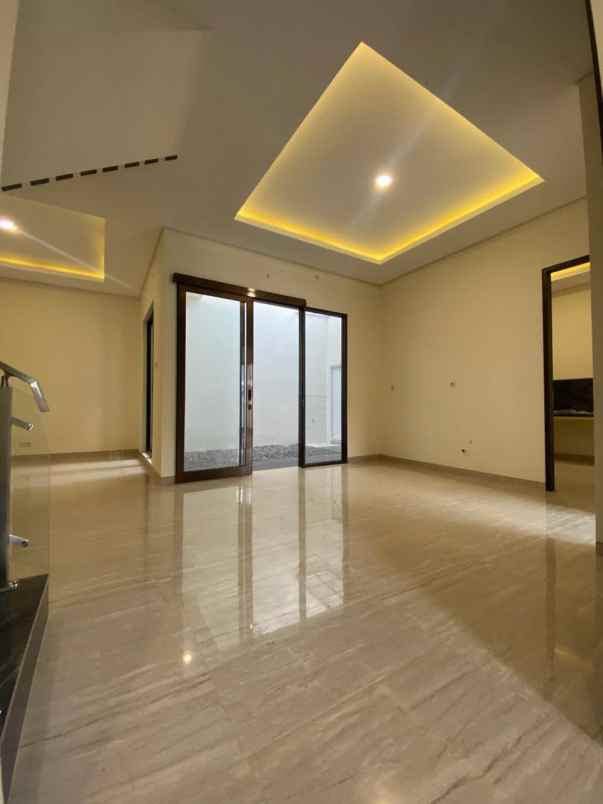 dijual rumah international village