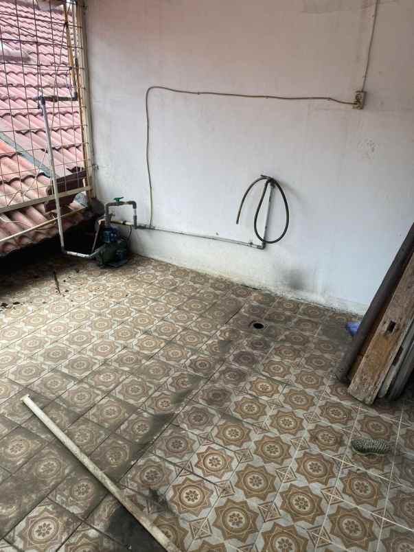 dijual rumah jaka setia