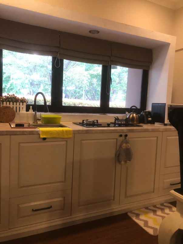 dijual rumah jakarta garden city