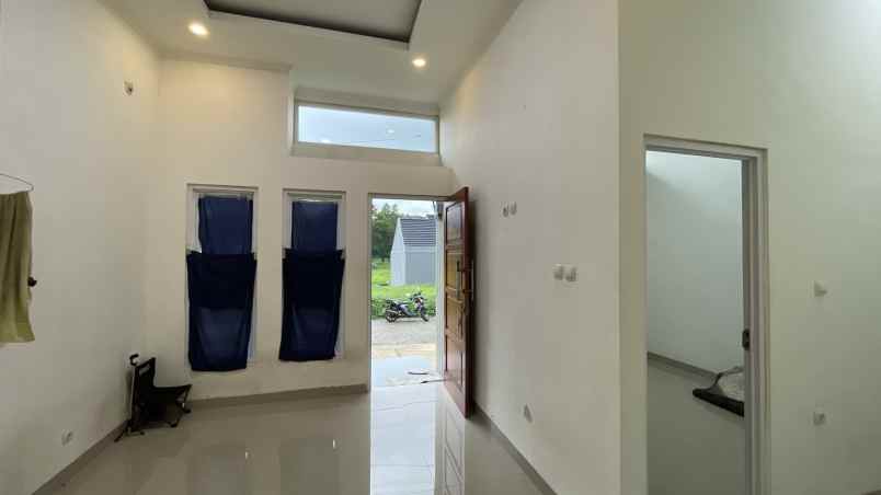 dijual rumah jalan alternatif kota