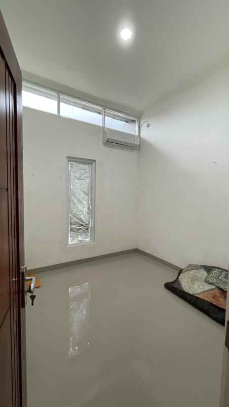 dijual rumah jalan alternatif kota