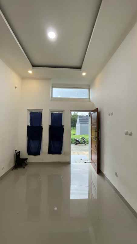 dijual rumah jalan alternatif kota