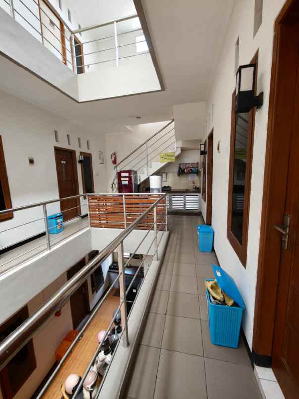 dijual rumah jalan bunga bunga suhat