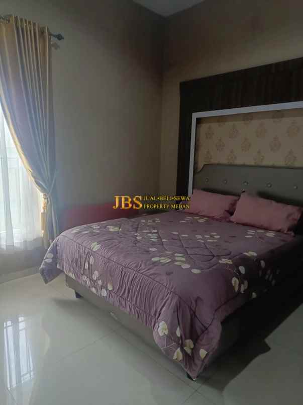 dijual rumah jalan bunga tanjung xi