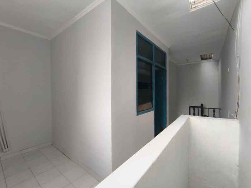 dijual rumah jalan cempaka putih tengah
