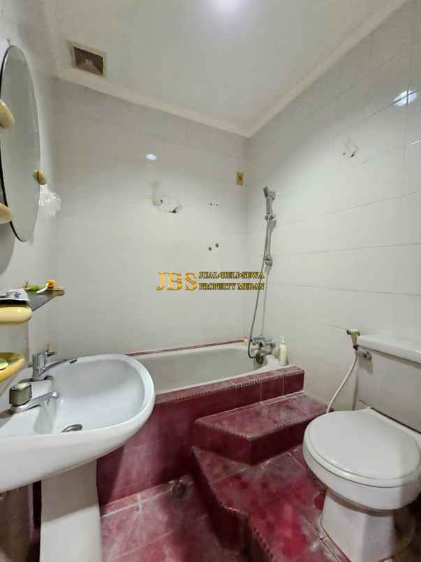dijual rumah jalan kalianda dekat jl m