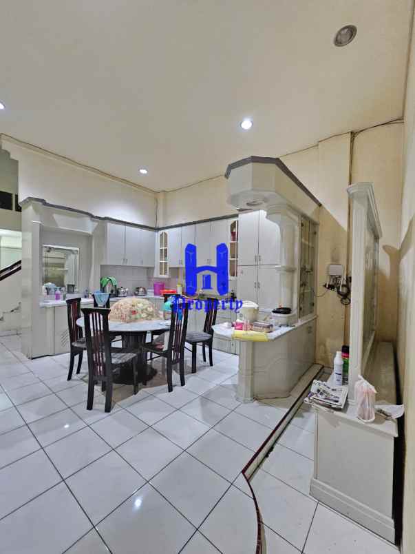 dijual rumah jalan kalianda dekat jl m