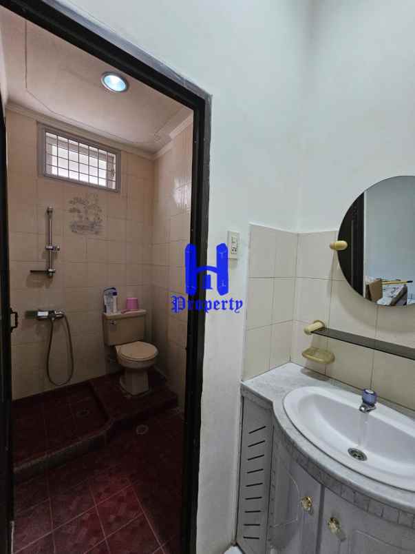 dijual rumah jalan kalianda dekat jl m