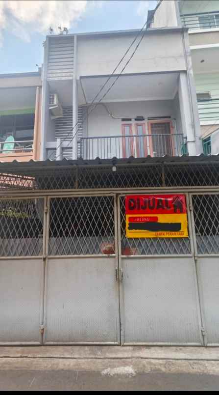 dijual rumah jalan keadilan raya rt 005