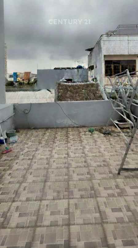 dijual rumah jalan keadilan raya rt 005