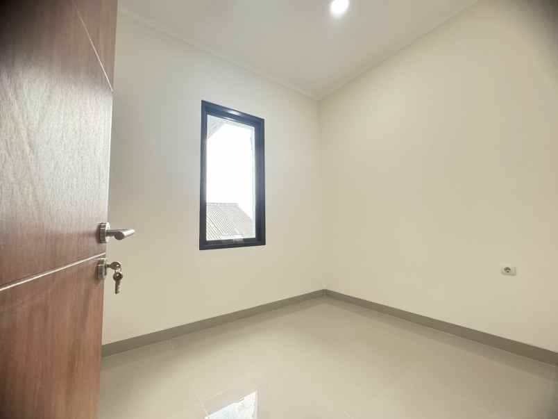 dijual rumah jalan lestari pamulang barat