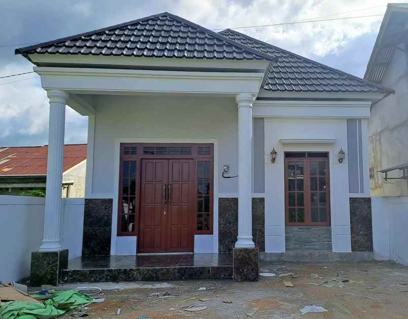 dijual rumah jalan m yamin kota baru