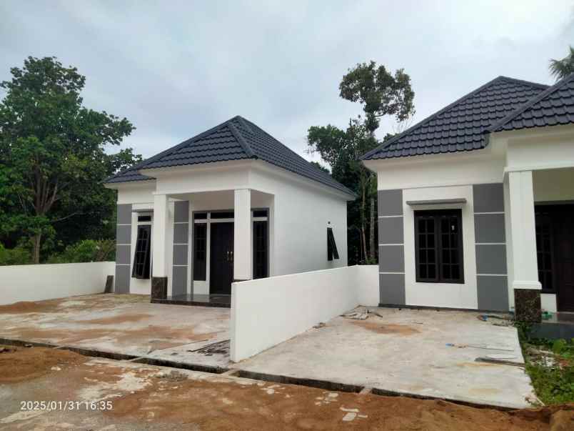 dijual rumah jalan m yamin kota baru