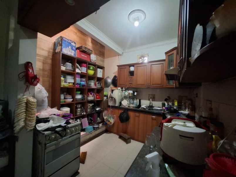dijual rumah jalan pesantren