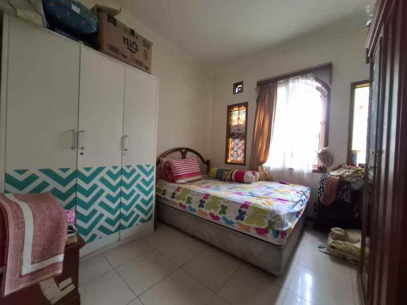 dijual rumah jalan pesantren