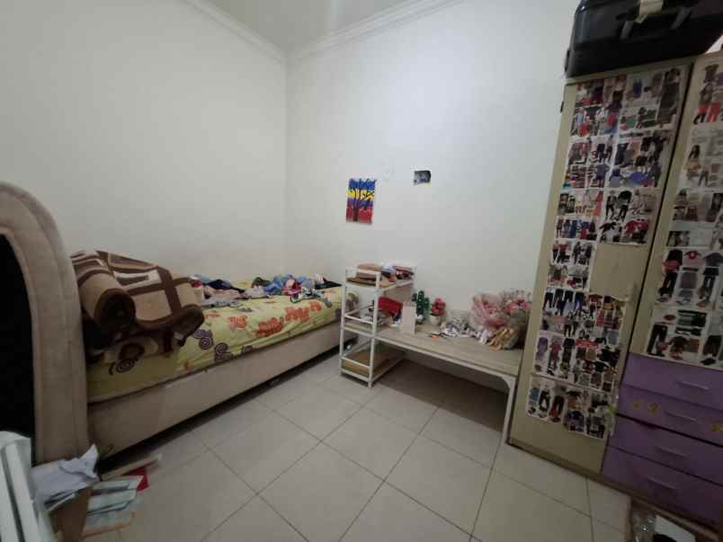 dijual rumah jalan pesantren