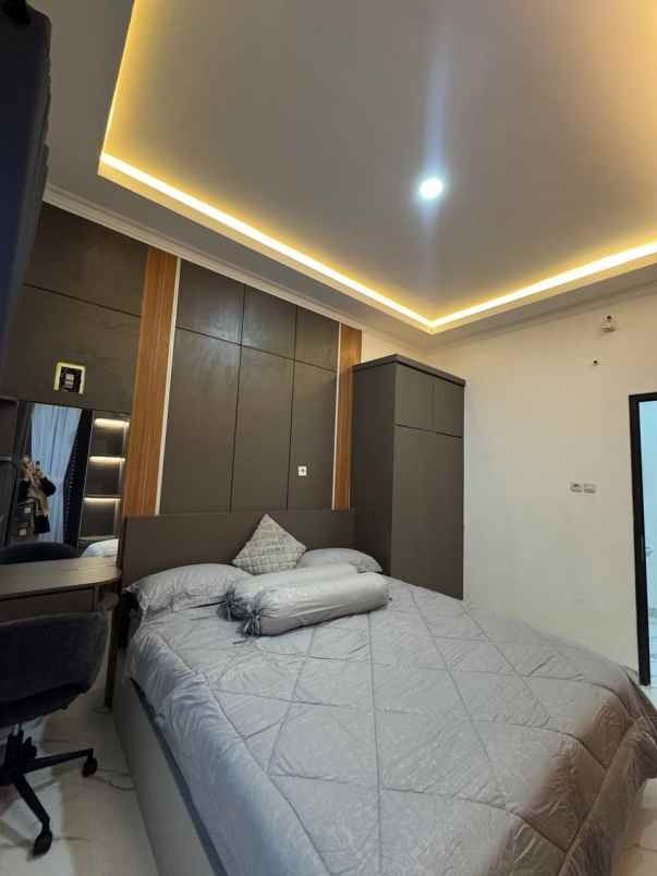 dijual rumah jalan radar auri cimanggis