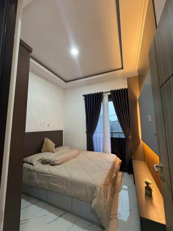 dijual rumah jalan radar auri cimanggis
