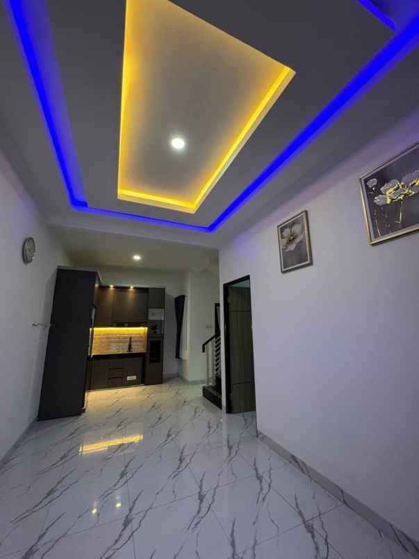 dijual rumah jalan radar auri cimanggis