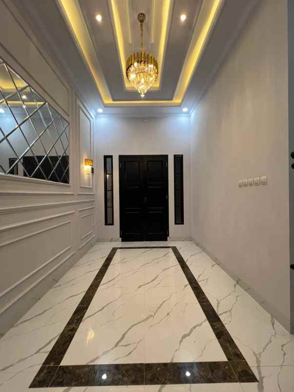 dijual rumah jalan rancho pasar minggu