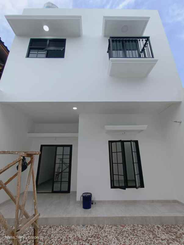 dijual rumah jalan raya joglo jakarta barat