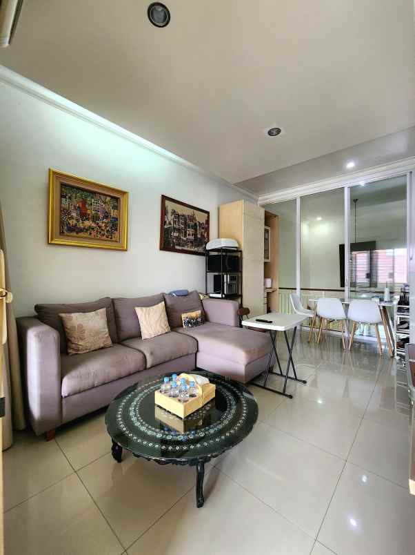 dijual rumah jalan raya pondok indah mal 2