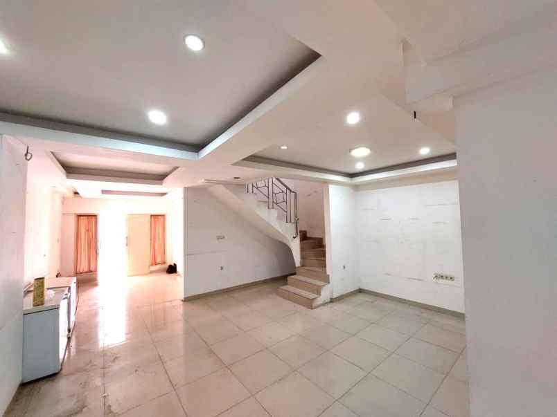 dijual rumah janur indah kelapa gading