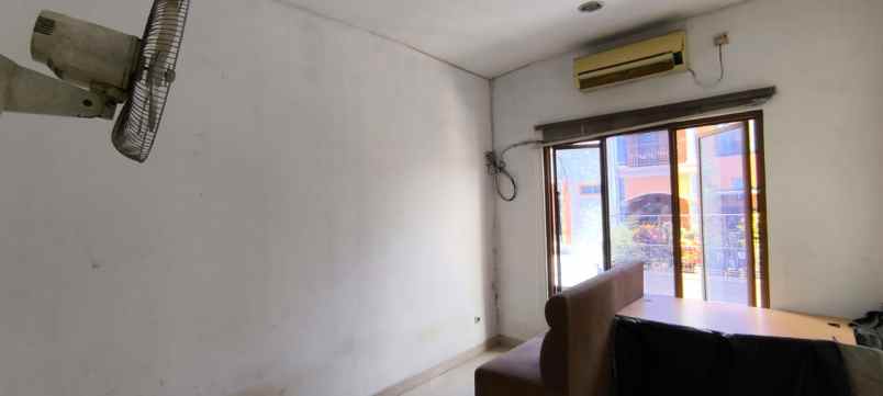dijual rumah janur kuning