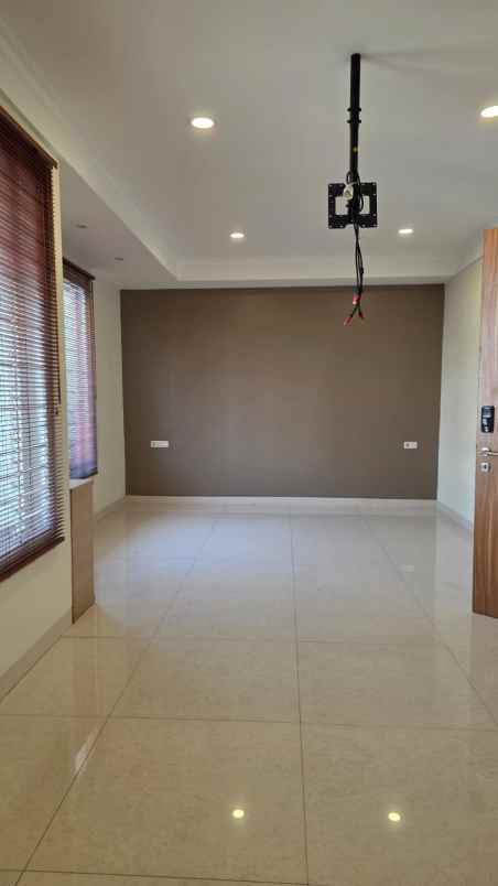 dijual rumah janur kuning residence