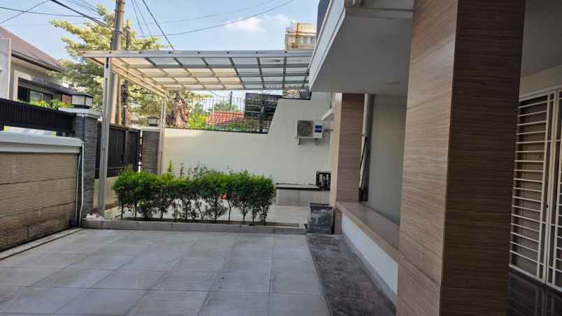 dijual rumah janur kuning residence