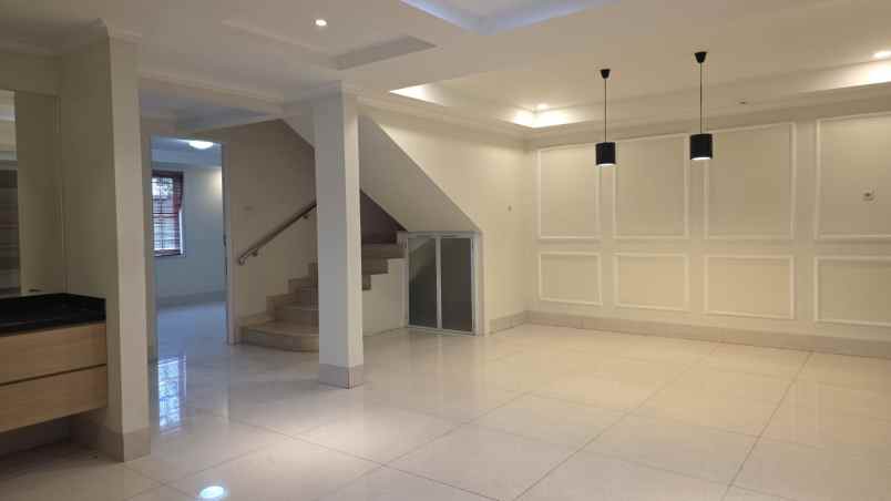 dijual rumah janur kuning residence