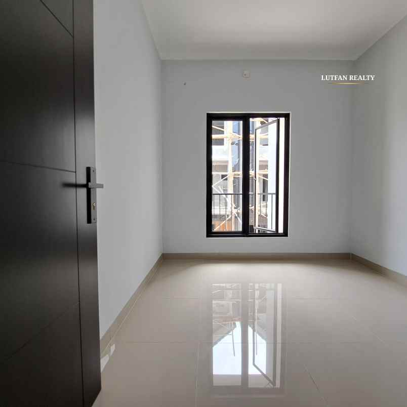 dijual rumah jati padang raya