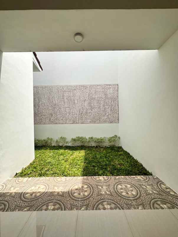 dijual rumah jatibening