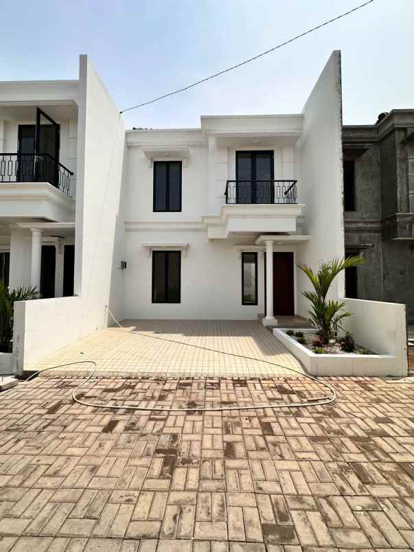 dijual rumah jatibening