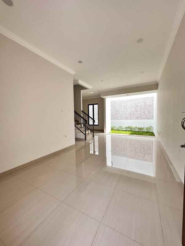 dijual rumah jatibening