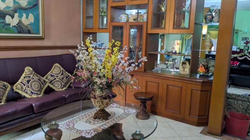 dijual rumah jatibening baru