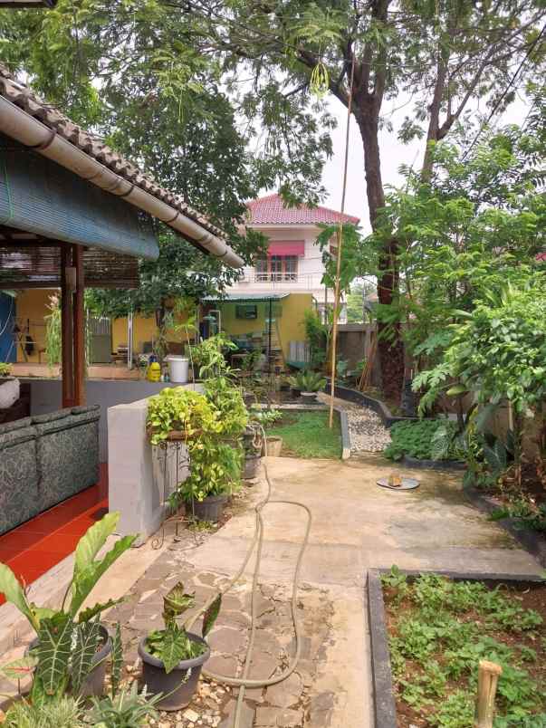 dijual rumah jaticempaka kec pondok